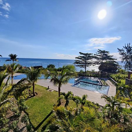 Ocean Point Beach Front Apartment Pointe-aux-Piments Esterno foto