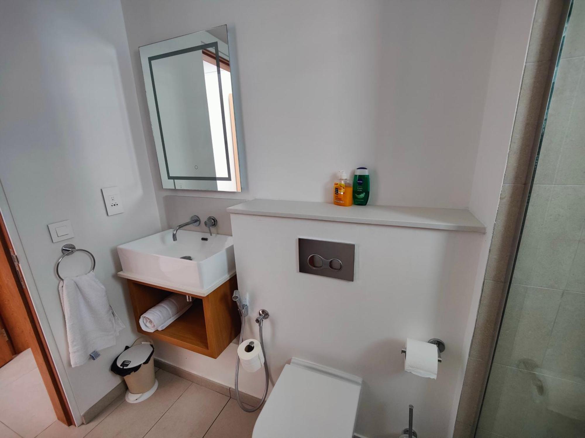 Ocean Point Beach Front Apartment Pointe-aux-Piments Esterno foto